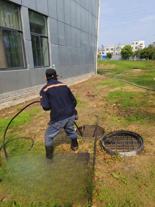 張家港塘橋鎮(zhèn)排水排污管道疏通清洗，讓您省心無(wú)憂，方便快捷